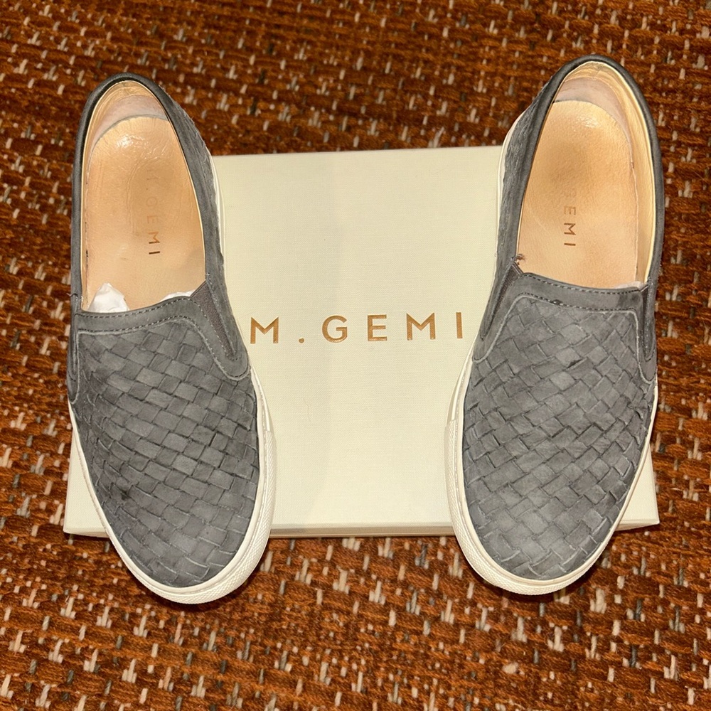 GEMI slip ons